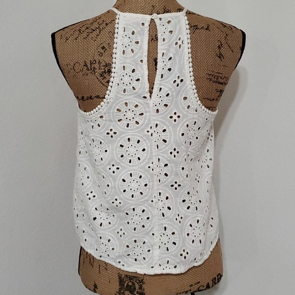 HOLLISTER white eyelet lace up detail top Small - Picture 4 of 8
